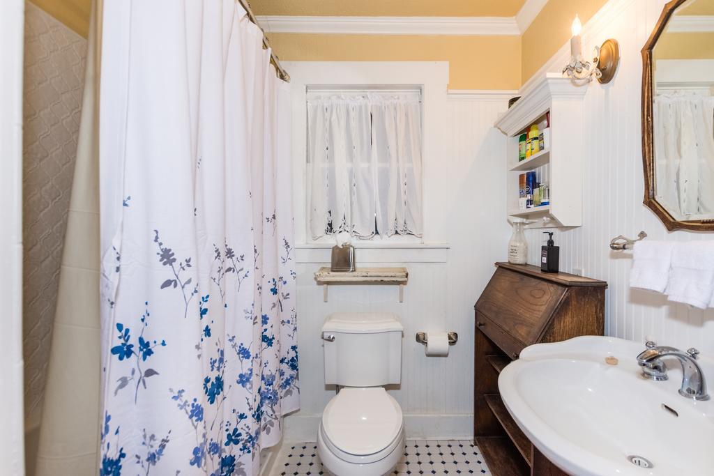 Agape Front Cottage Fredericksburg Esterno foto